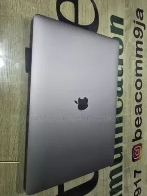 Laptop Apple MacBook Pro 2017 16GB Intel Core I7 SSD 512GB