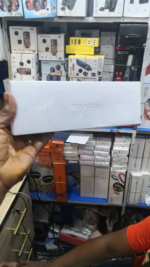 Apple Watch Series 11 – 42mm 5g Swim-Proof