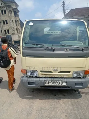 Tokunbo Nissan Cabstar Pickup Truck 6tires [Diesel]