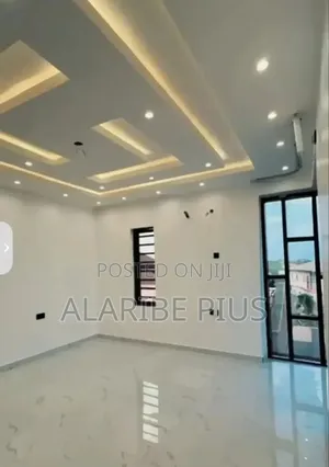 4bdrm Duplex in Estate, Ibadan for sale