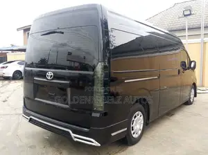 Toyota HiAce 2022 Black