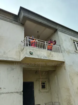 Stainless Steel Will Still Make the Balcony Look Nice 