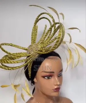 Classy Fascinator