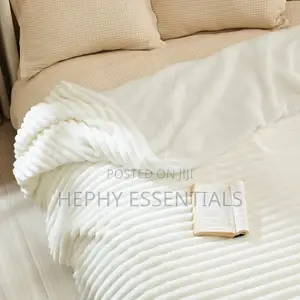 Soft Plush Throw Blankets (6/6 Size)