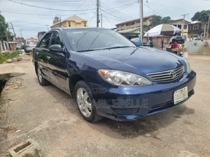 Toyota Camry LE 4dr Sedan (2.4L 4cyl 5A) 2006 Blue