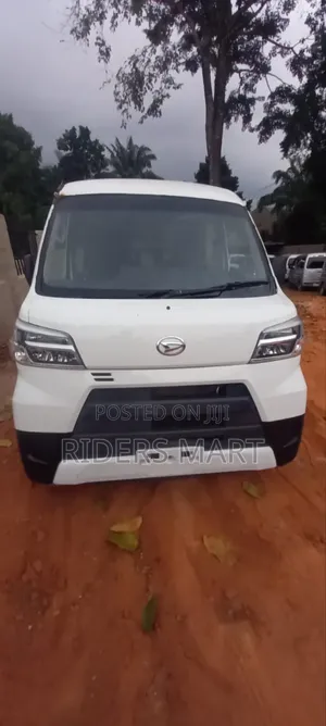 Daihatsu Hijet 2025 White