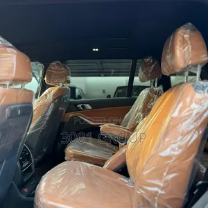 BMW X7 2023 Brown