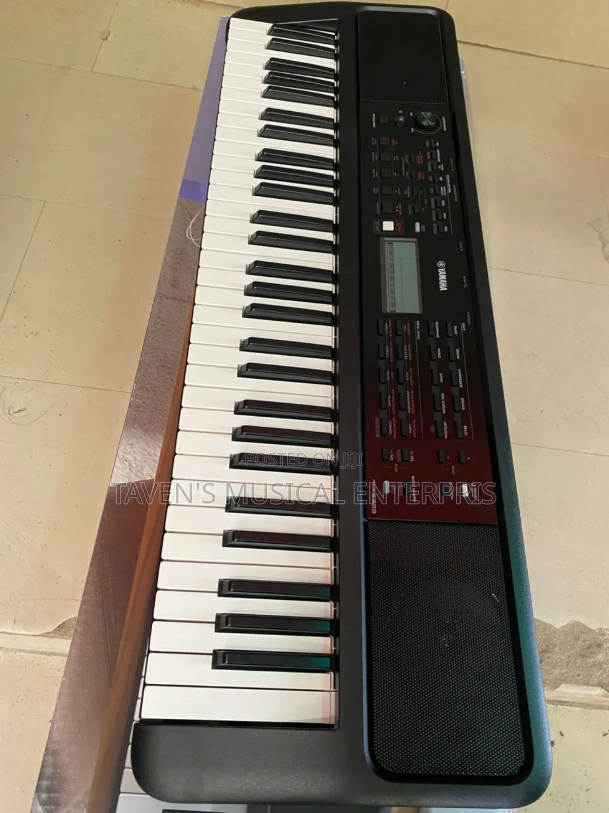 Yamaha PSR-E383 Portable Electronic Keyboard