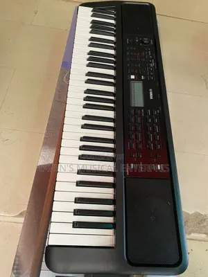 Yamaha PSR-E383 Portable Electronic Keyboard