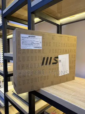 New Laptop MSI Creator A16 AI+ 32GB AMD Ryzen 9 SSD 2T