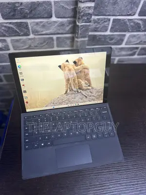Desktop Computer Microsoft Surface Studio 8GB Intel Core I5 SSD 256GB