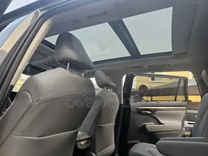 Toyota Highlander Platinum 2021 Gray