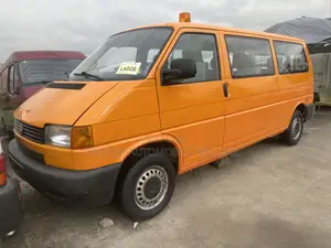 Volkswagen Transporter 2002 Orange