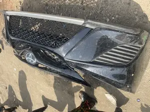 Complete Front Bumper Toyota Camry 2018 Se