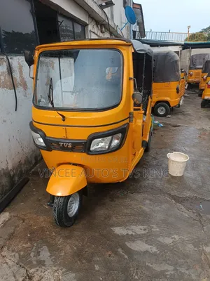 TVS King Deluxe Plus iTouch Start 2023 Yellow