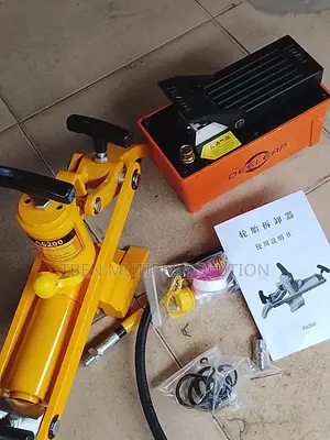 Deeleap A6200 Pneumatic Hydraulic Tire Bead Breaker Set