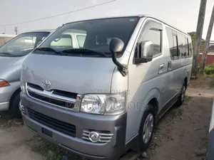 Toyota HiAce 2013 Grey