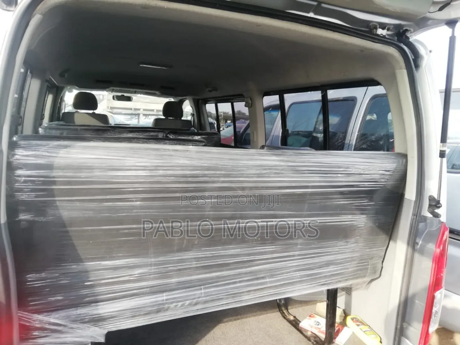 Toyota HiAce 2013 Grey