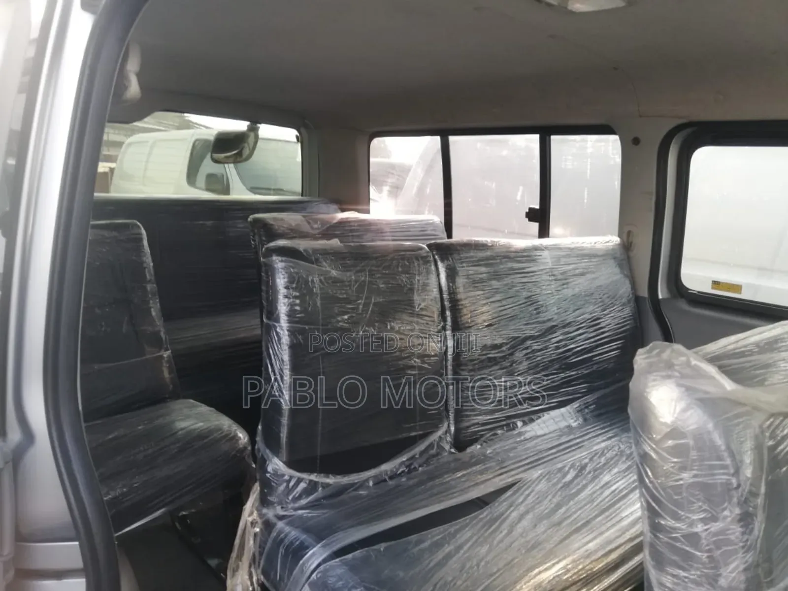 Toyota HiAce 2013 Grey