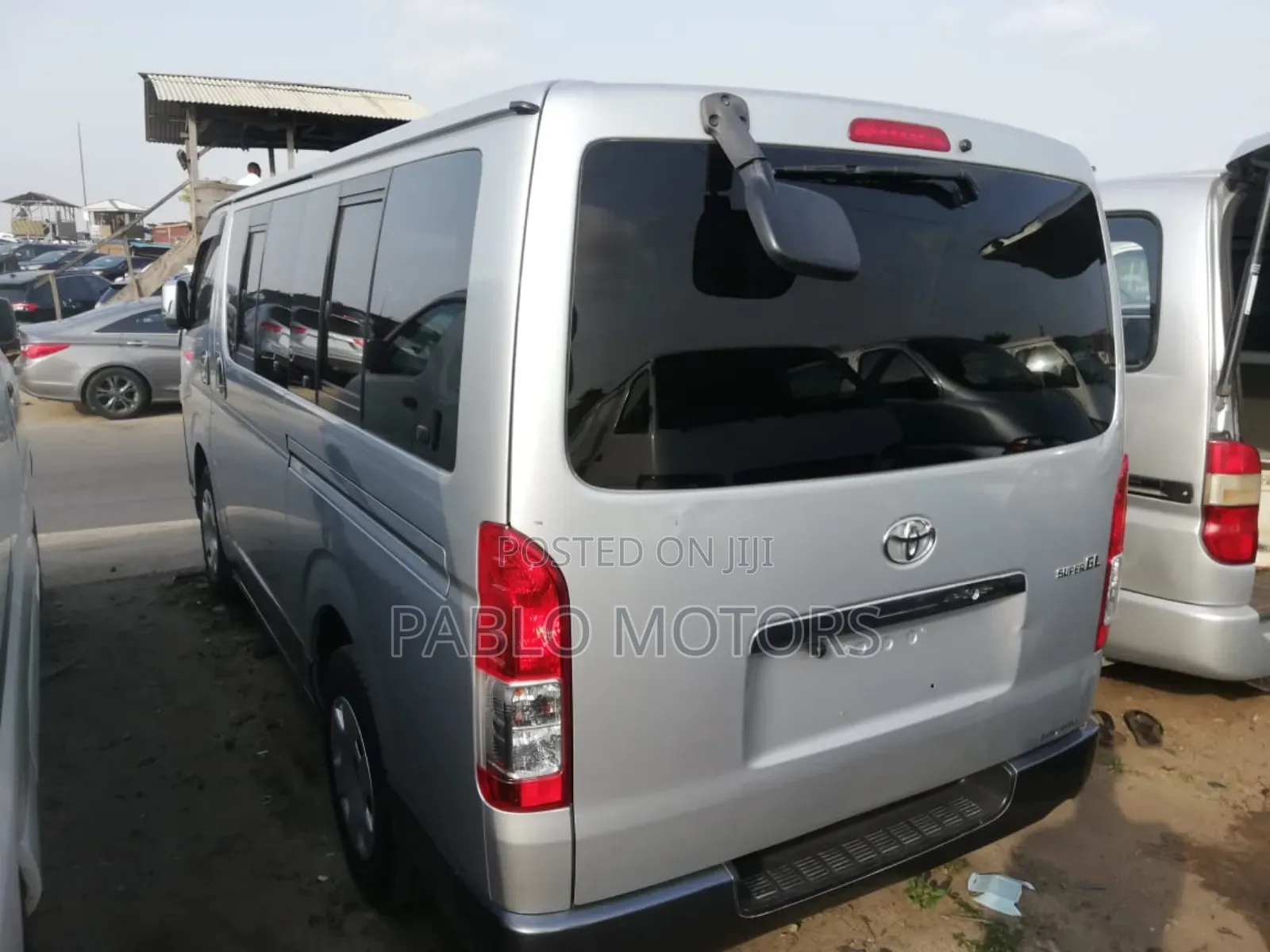Toyota HiAce 2013 Grey