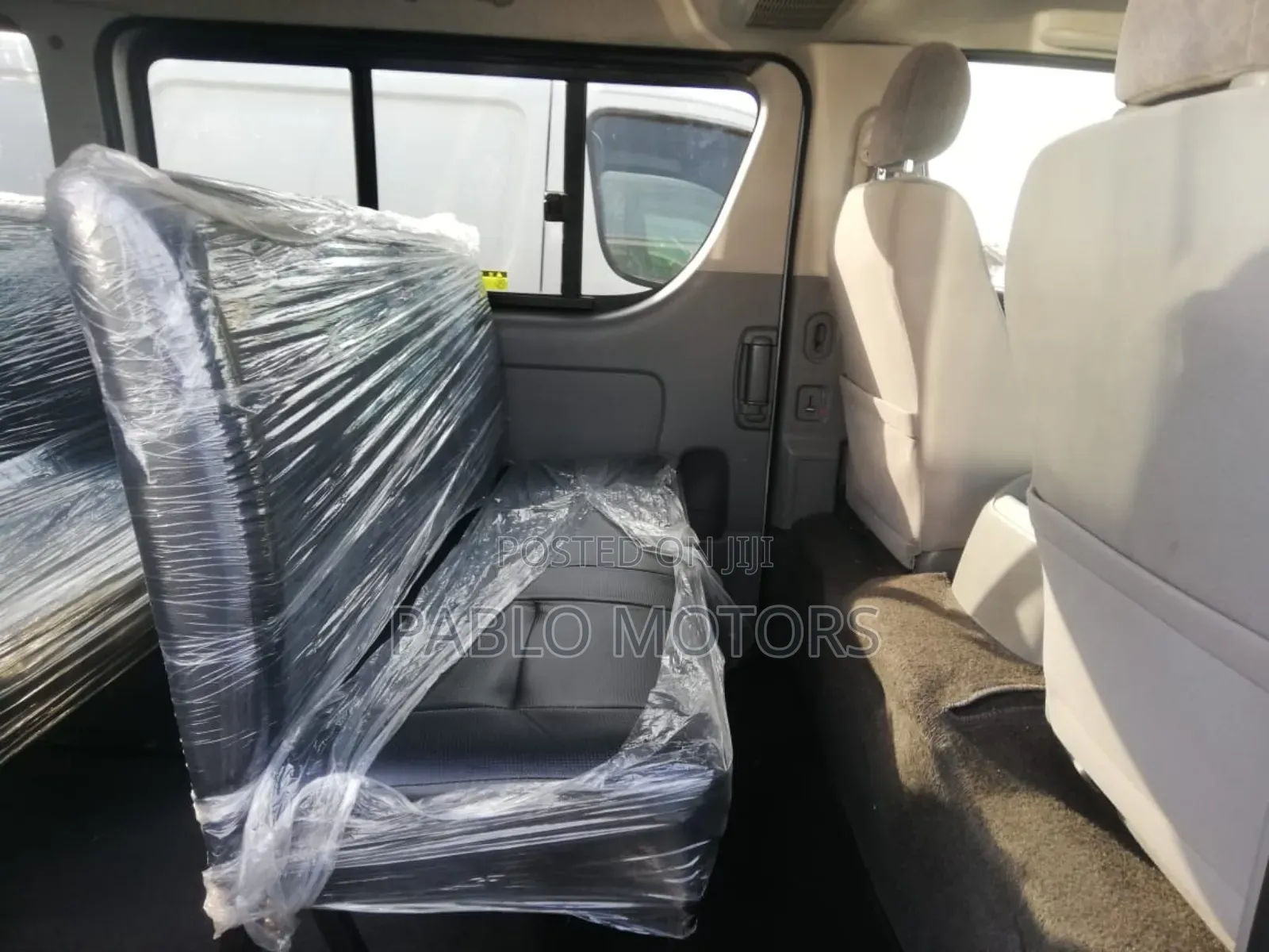 Toyota HiAce 2013 Grey