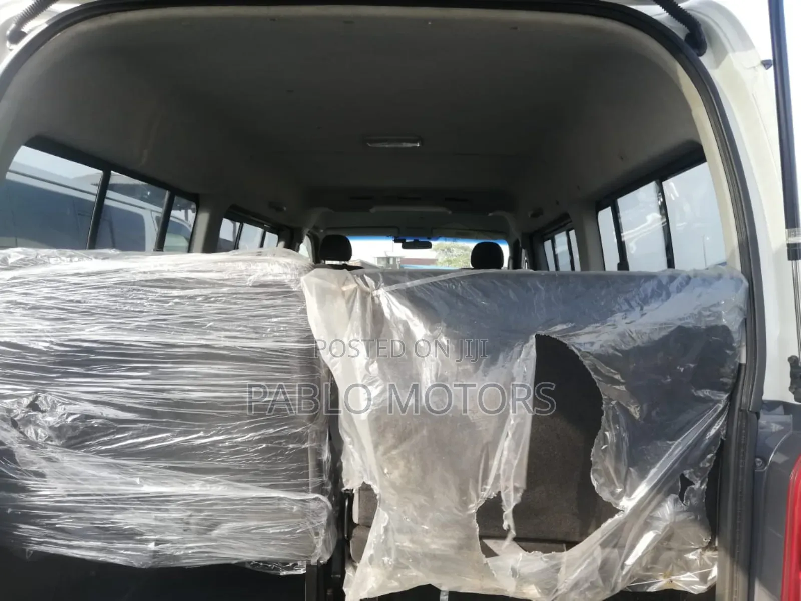 Toyota HiAce 2013 Grey