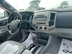 Toyota Tacoma Double Cab V6 2010 White