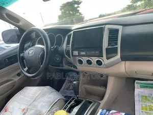 Toyota Tacoma Double Cab V6 Automatic 2010 Maroon