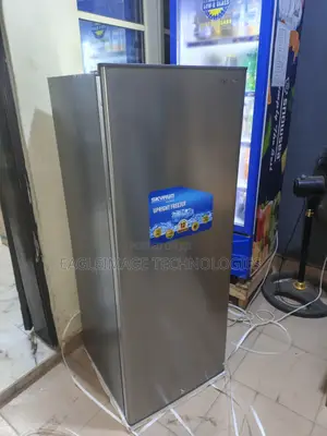 Skyrun 185l Upright Freezer: Instant Ice Cold Performance.