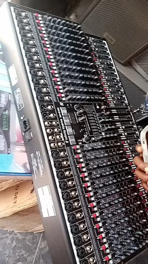 Oudio Mixer