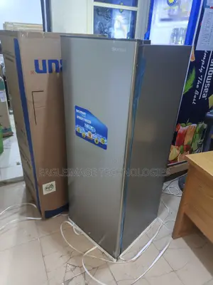 Skyrun 185l Upright Freezer: Large Capacity, Small Footprint.