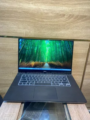 Laptop Dell XPS 15 (9560) 16GB Intel Core i7 SSHD (Hybrid) 500GB