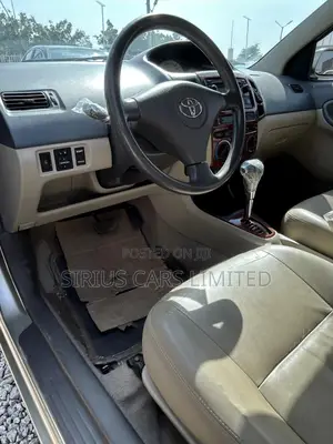 Toyota Yaris 2005 Beige