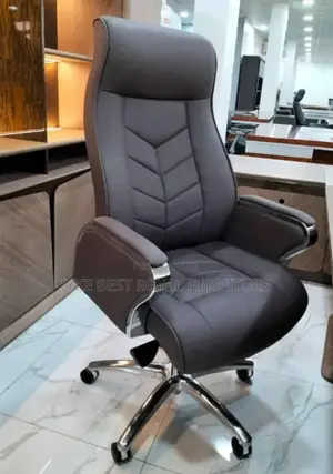 High Classic Office Executive Swivel Chair