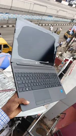 Laptop HP 250 G8 16GB Intel Core i5 SSD 256GB