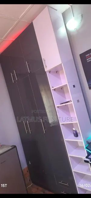 Wardrobe Closet With High Gloss Board