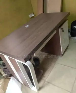 Quality Office Table With Drawers
