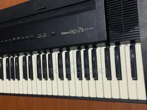 Roland Ep.7ii Keyboard