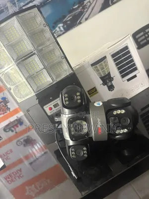 Wireless Streelight Triple Lens Security Camera