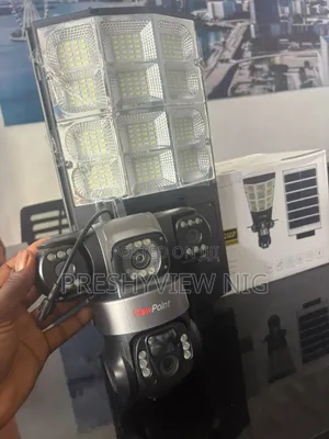 Wireless Streelight Triple Lens CCTV Camera
