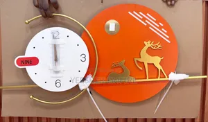 Sleek Metallic Wall Clock - Perfect For Living Room