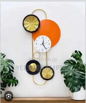 Luxury Metal Wall Decor Clock - Stylish