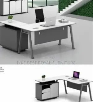 Quality Office Executive Table With Extension