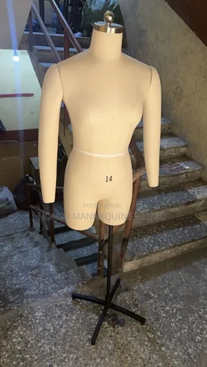 Size 14 Fully Pinnable Dressform With Long Hands