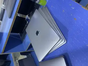 Laptop Apple MacBook Pro 2018 8GB Intel Core i5 SSD 256GB