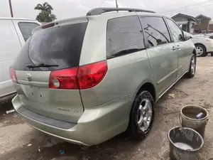 Toyota Sienna XLE AWD 2006 Green
