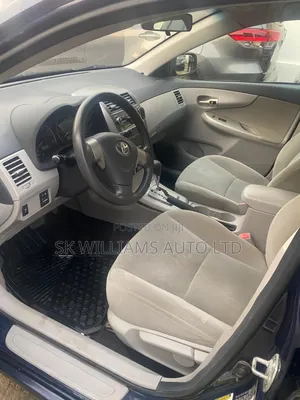 Toyota Corolla LE 4dr Sedan (1.8L 4cyl 4A) 2012 Blue