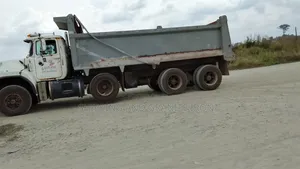 All Size of Material Is Available  Granite and Chipping