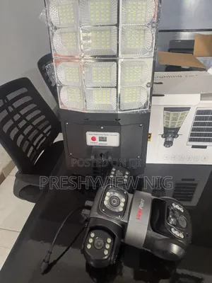 Wireless Streelight Triple Lens
