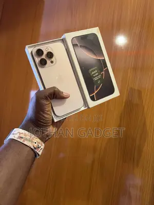 Apple iPhone 16 Pro 128 GB Gold
